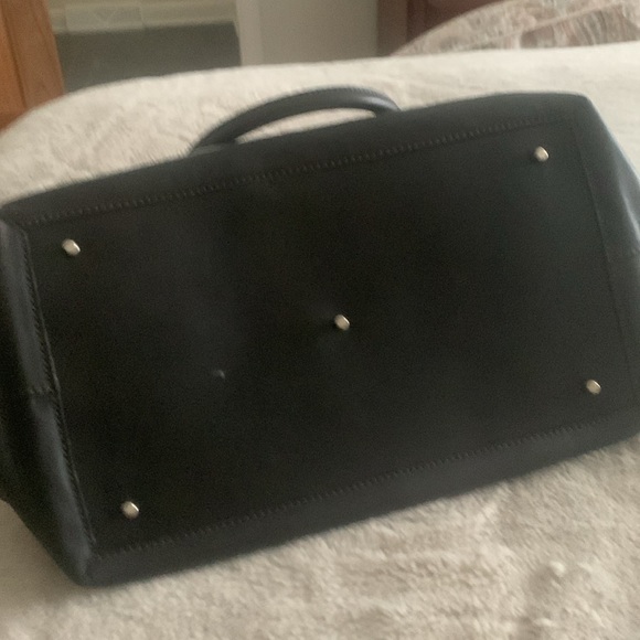 Very nice leather Italian handbag width 16”height 12” - Picture 3 of 3